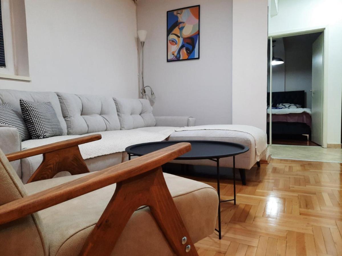 Petar'S Apartment Skopje Ngoại thất bức ảnh